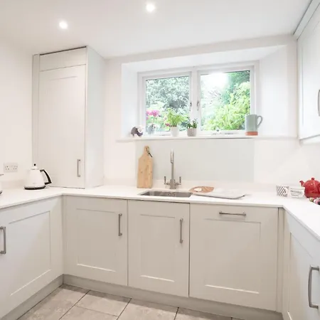 Charming 3-bedroom Barn In By Letmestay * Ambleside