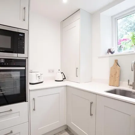 Charming 3-bedroom Barn In By Letmestay Ferienhaus *