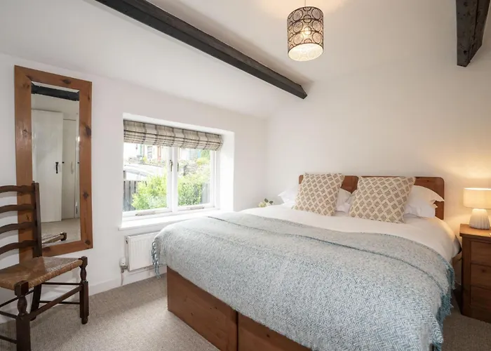 Дом отдыха Charming 3-bedroom Barn In By Letmestay Эмблсайд