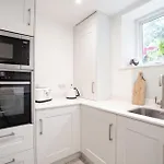 Charming 3-bedroom Barn In By Letmestay Σπίτι διακοπών *